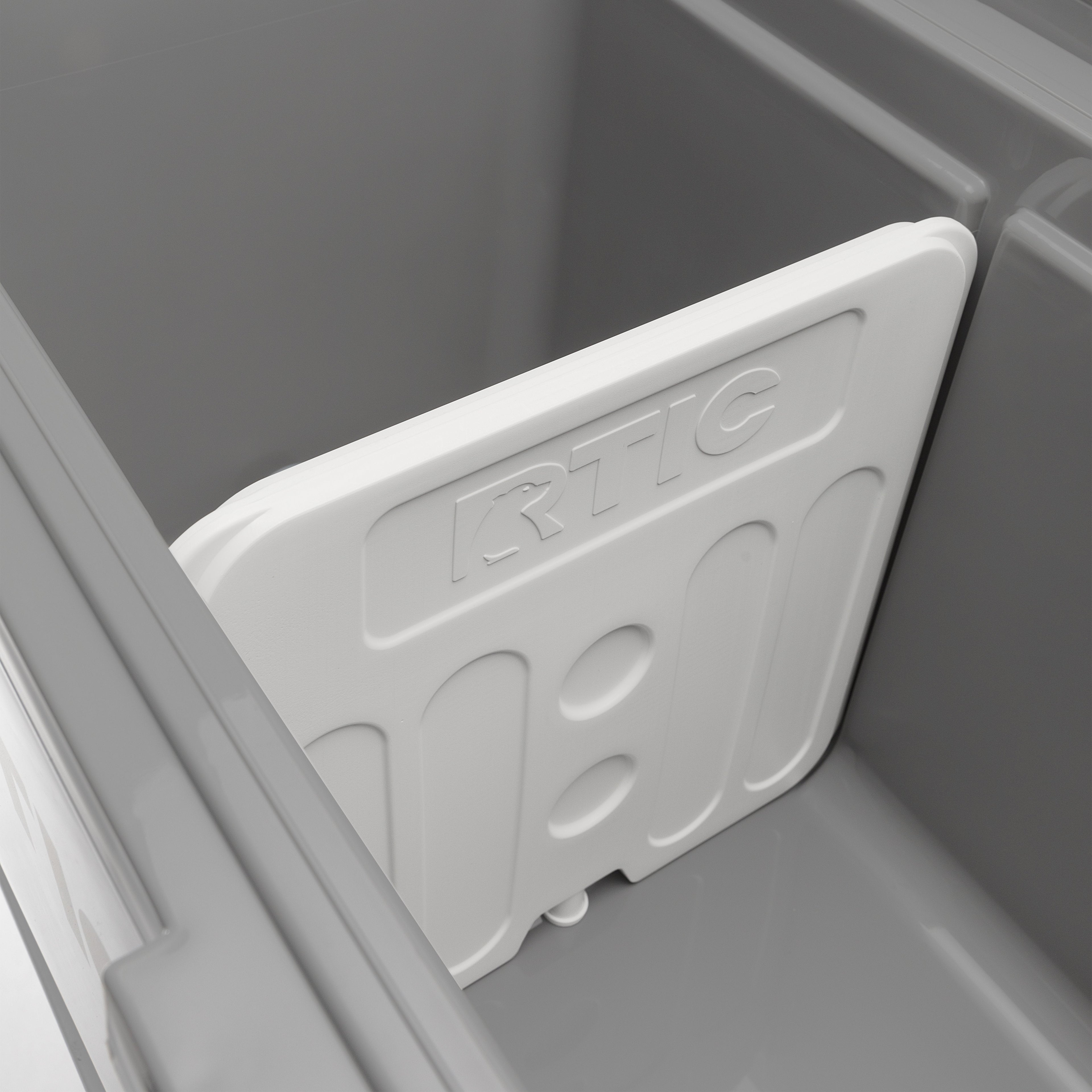 Ultra-Light Cooler Freezable Divider